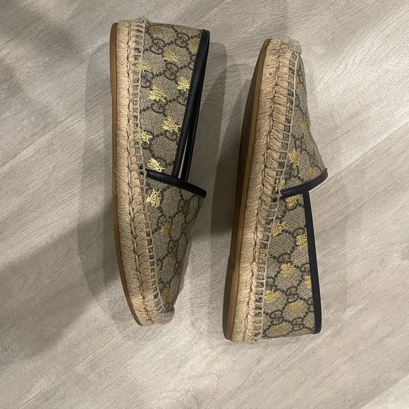Gucci GG Supreme Bee Espadrille - Picture 4 of 6